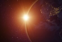 El misterio resuelto: ¿Por qué la Tierra permanece a una distancia segura del Sol?